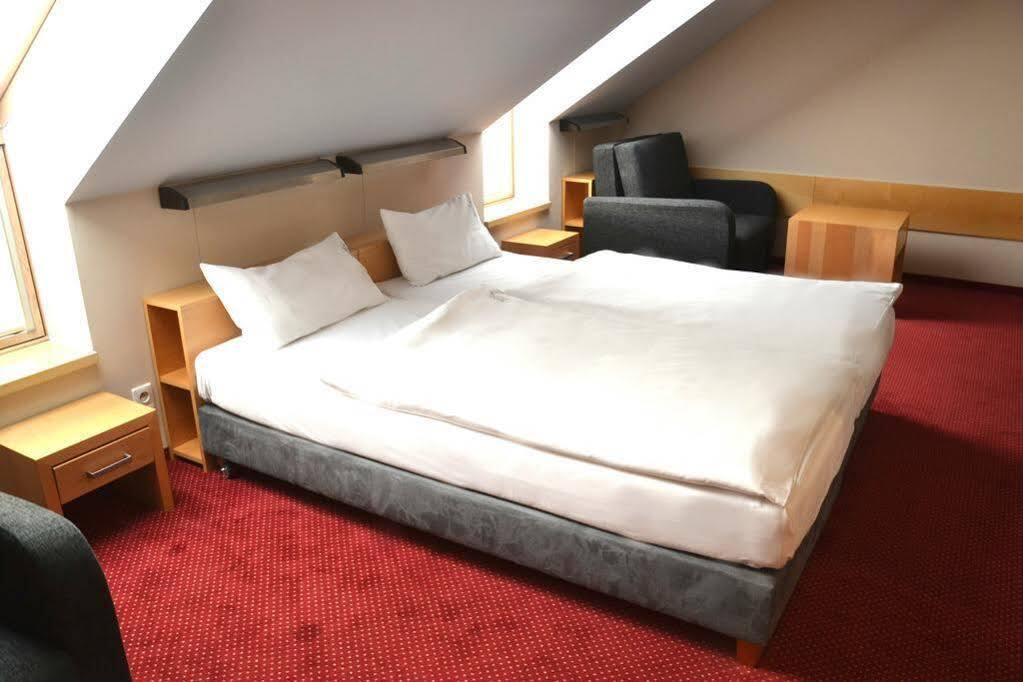 Hotel Kolna Краків Екстер'єр фото